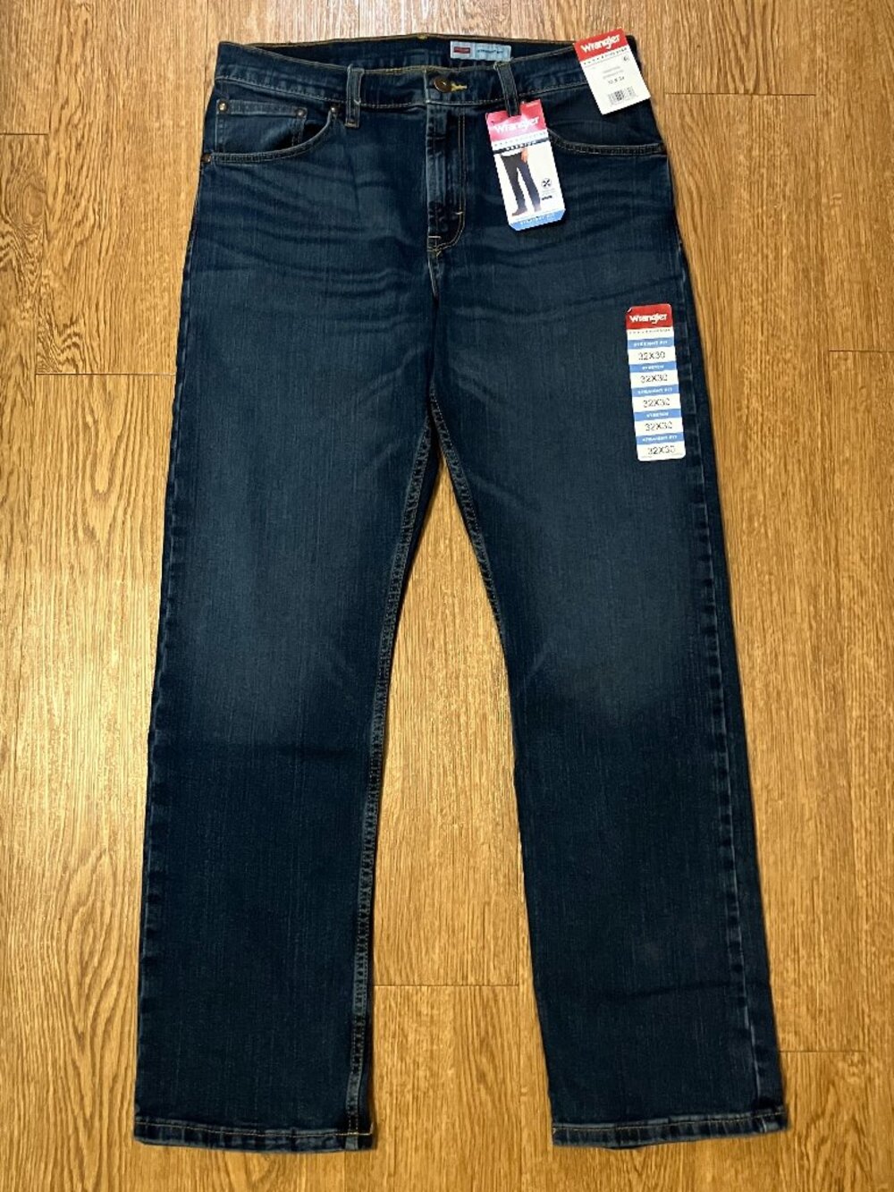 Wrangler Five Star Mens Straight Fit Jeans 32x30 NWT Medium Stretch 1095STWBK
